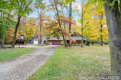 3079 134th Ave, Hopkins, MI, 49328-9799 | Card Image