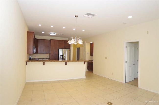 3303 - 301 E Houston St, Condo with 2 bedrooms, 2 bathrooms and null parking in Port Isabel TX | Image 10