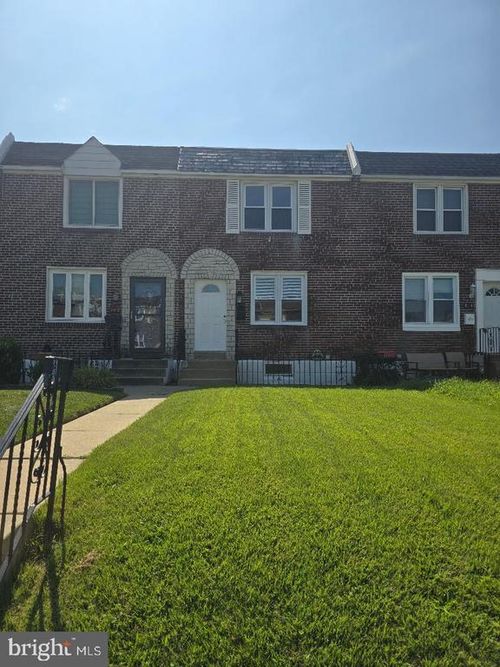 808 Rively Ave, GLENOLDEN, PA, 19036-1120 | Card Image