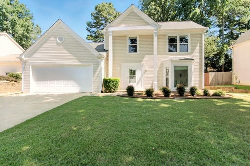 200 Pine Bridge Trl, Johns Creek, GA, 30022-4585 | Card Image