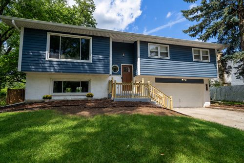 4400 Black Partridge Ln, Lisle, IL, 60532-1035 | Card Image