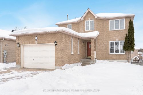 7 Round Leaf Crt, Barrie, ON, L4N9N3 | Card Image