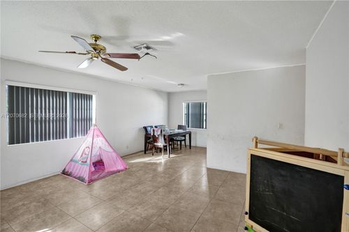 1-2-5706-5708 Lincoln St, Hollywood, FL, 33021-5642 | Card Image