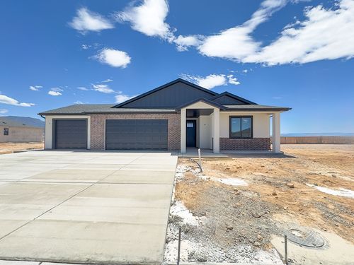 191-4403 W 100 N, Cedar City, UT, 84720-8592 | Card Image