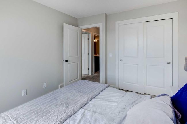 140 - 2802 Kings Heights Gate Se, Townhouse with 3 bedrooms, 4 bathrooms and 2 parking in Airdrie AB | Image 19