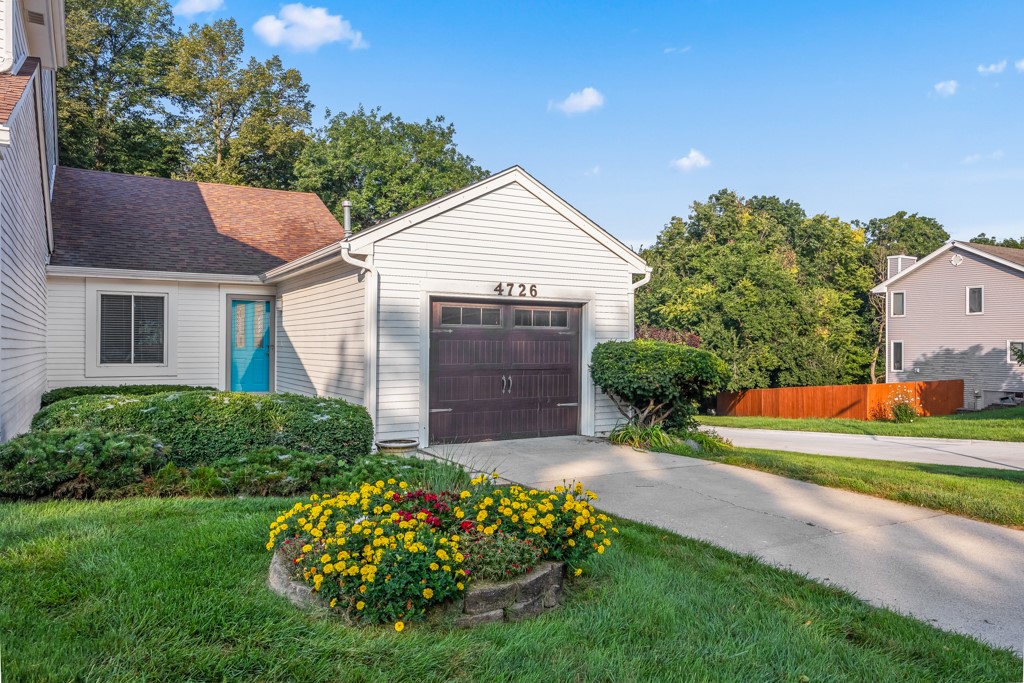 71st St, Urbandale, IA 50322