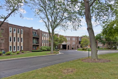 115-1430 Sandstone Dr, Wheeling, IL, 60090-5923 | Card Image