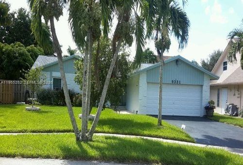 9331 Nw 33rd Mnr, Sunrise, FL, 33351-7116 | Card Image