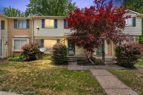 23656 Lahser Rd, Southfield, MI, 48033-3250 | Card Image