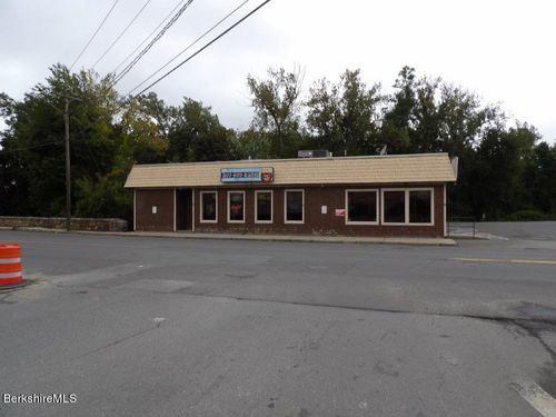 112 W Housatonic St, Pittsfield, MA, 01201-6017 | Card Image