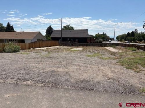 105 Se Buffalo Ave, Cedaredge, CO, 81413-3816 | Card Image