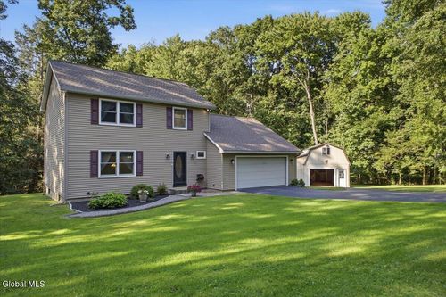 40 Knollwood Dr, Valatie, NY, 12184-5201 | Card Image