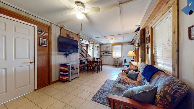 954 Palmetto Dr, House other with 1 bedrooms, 2 bathrooms and 1 parking in Crystal Beach TX | Image 6