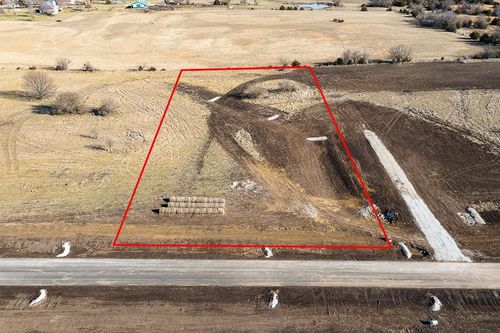 Lot 32 235th St, Tonganoxie, KS, 66086-4430 | Card Image