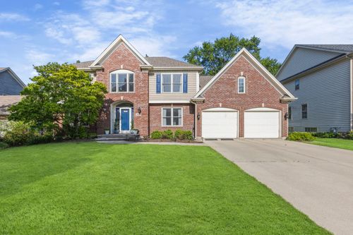 2103 Nachtman Ct, Wheaton, IL, 60187-3311 | Card Image