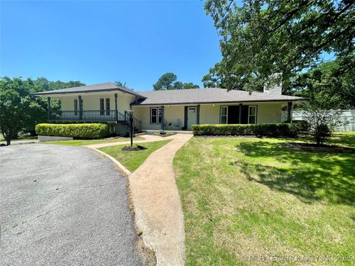 2001 Parkview Drive, Okmulgee, OK, 74447 | Card Image