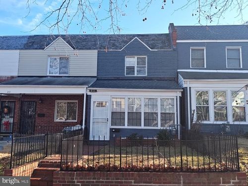 211 34th St Ne, WASHINGTON, DC, 20019-1310 | Card Image