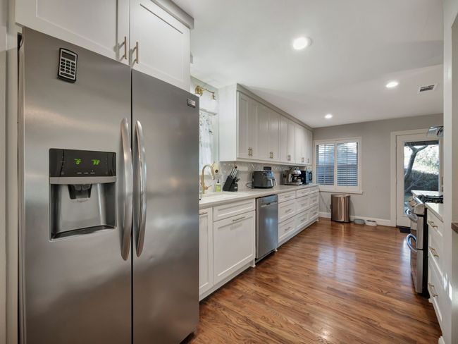 7119 Bennington Dr, House other with 3 bedrooms, 2 bathrooms and null parking in Dallas TX | Image 13