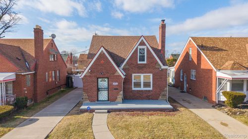 18921 Lesure St, Detroit, MI, 48235-1764 | Card Image