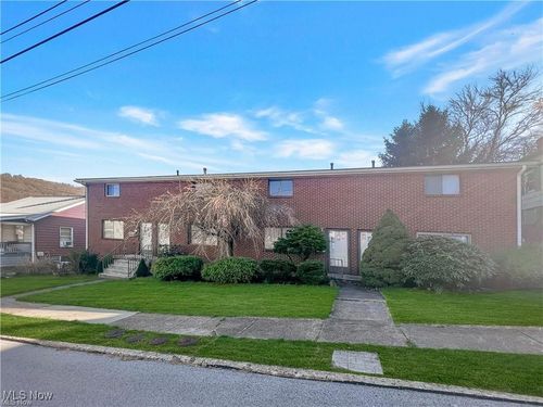 209 Elmer Ave, Weirton, WV, 26062-5303 | Card Image