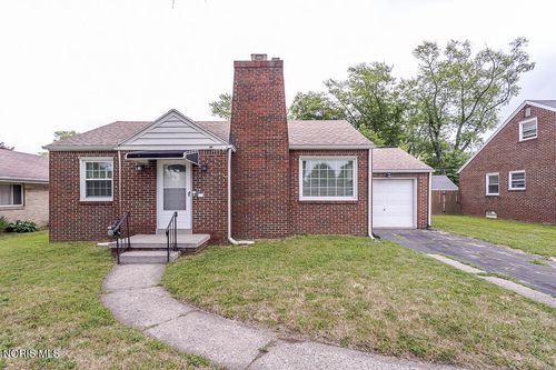 736 N Byrne Rd, Toledo, OH, 43607-2805 | Card Image
