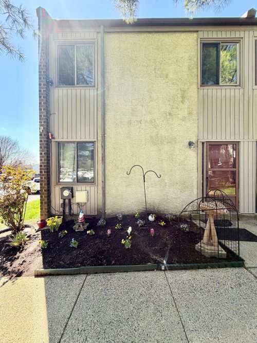 4936 Oxford Ct, BENSALEM, PA, 19020-1760 | Card Image