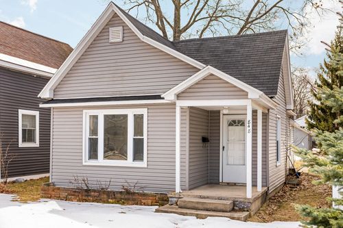 848 E State St, Traverse City, MI, 49686-2714 | Card Image