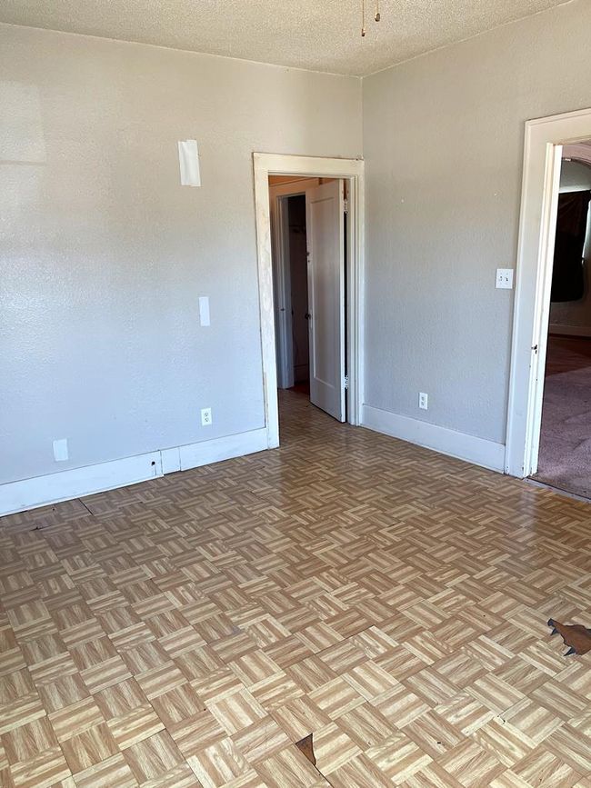 501 E 15 Th St, House other with 2 bedrooms, 1 bathrooms and 2 parking in Big Spring TX | Image 23