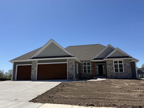N66W21193 Sweet Clover Drive Drive, MENOMONEE FALLS, WI, 53051 | Card Image