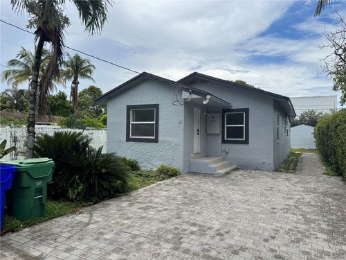 61 Nw 53rd St, Miami, FL, 33127-1915 | Card Image
