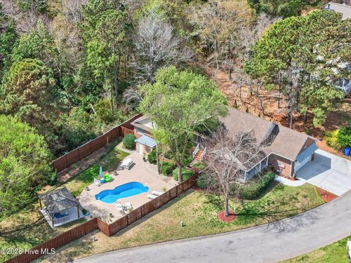 125 Lighthouse Dr, Carolina Beach, NC, 28428-4725 | Card Image