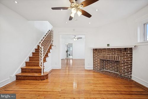 5648 N Warnock St, PHILADELPHIA, PA, 19141-3613 | Card Image