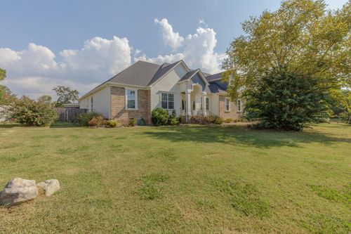 8473 Refuge Ln, Ooltewah, TN, 37363-6295 | Card Image
