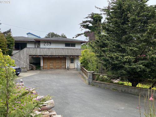 239 10th St, Port Orford, OR, 97465-8763 | Card Image