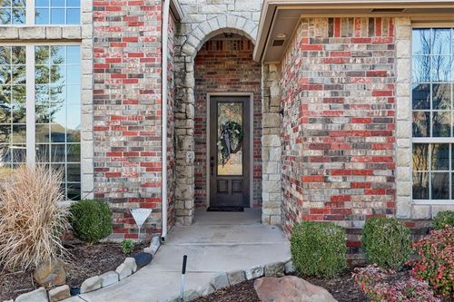 14716 Sedona Dr, Oklahoma City, OK, 73142-7831 | Card Image