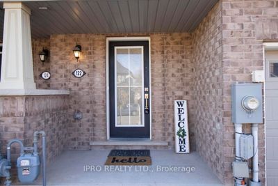 122 Munro Cir, House attached with 3 bedrooms, 3 bathrooms and 2 parking in Brantford ON | Image 2