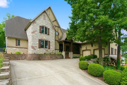 1646 W Caleb Ct, Springfield, MO, 65810-1525 | Card Image