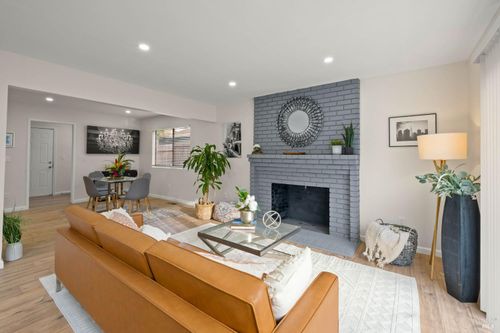 118 Lytham Way, Vallejo, CA, 94591-4315 | Card Image