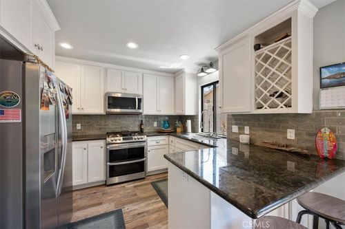 apt-6-676 N 12th St, Grover Beach, CA, 93433-1429 | Card Image