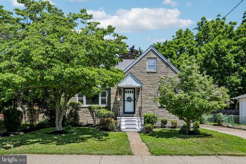 311 Farner Ave, BURLINGTON, NJ, 08016-2410 | Card Image