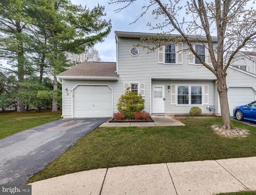 5 Berkshire Ct, BORDENTOWN, NJ, 08505-3106 | Card Image