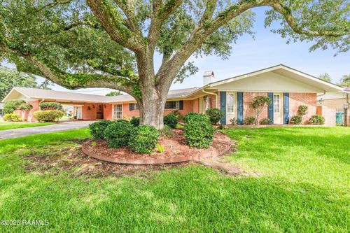 209 Robert Dr, Lafayette, LA, 70506-3243 | Card Image