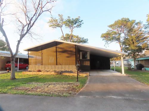 1077 Quail Dr, Deland, FL, 32724-1428 | Card Image