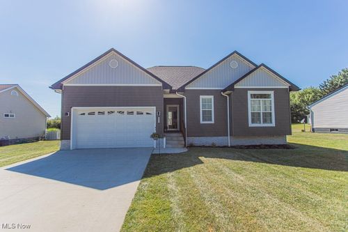 4463 Cloverlane Ave Nw, Warren, OH, 44483-1603 | Card Image