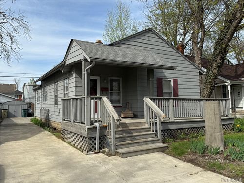 261 Academy St, Ferndale, MI, 48220-3313 | Card Image