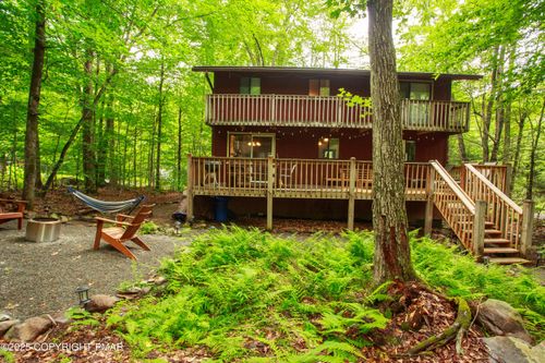 111 Oswayo Dr, POCONO LAKE, PA, 18347-8065 | Card Image