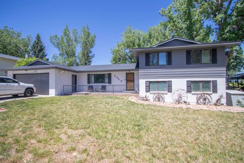 2040 W 41st St, Casper, WY, 82604-5044 | Card Image