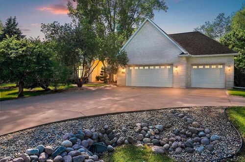 4571 Algonquin Trail, Hobart, WI, 54313 | Card Image