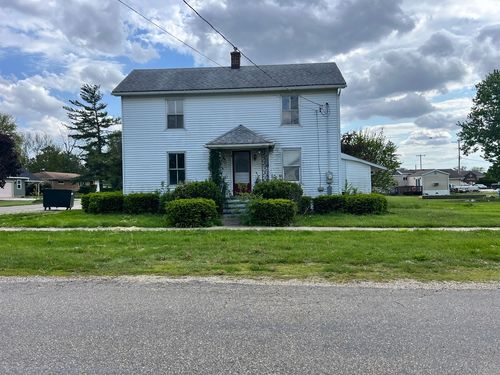 110 N Locust St, Loda, IL, 60948-8625 | Card Image
