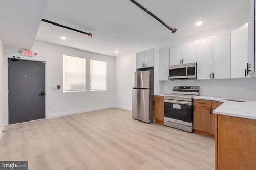 1-2203 N 7th St, Philadelphia, PA, 19133-2102 | Card Image